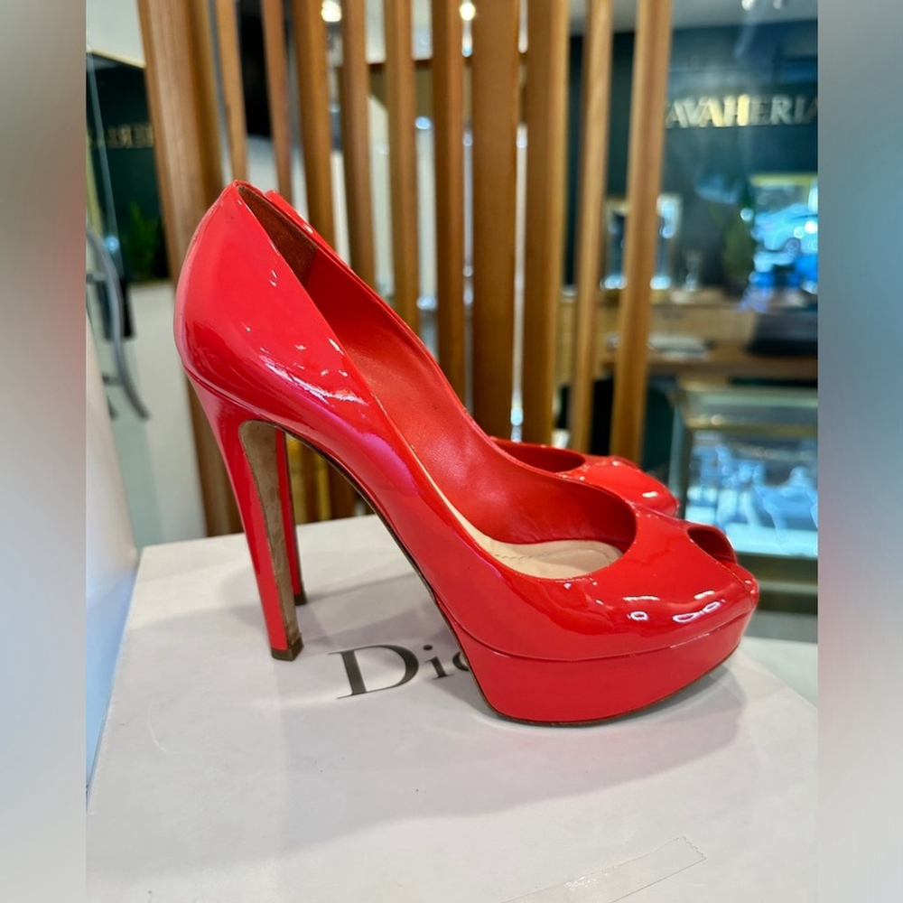 🚨Dior Coral Pink Patent Leather Platform Pumps